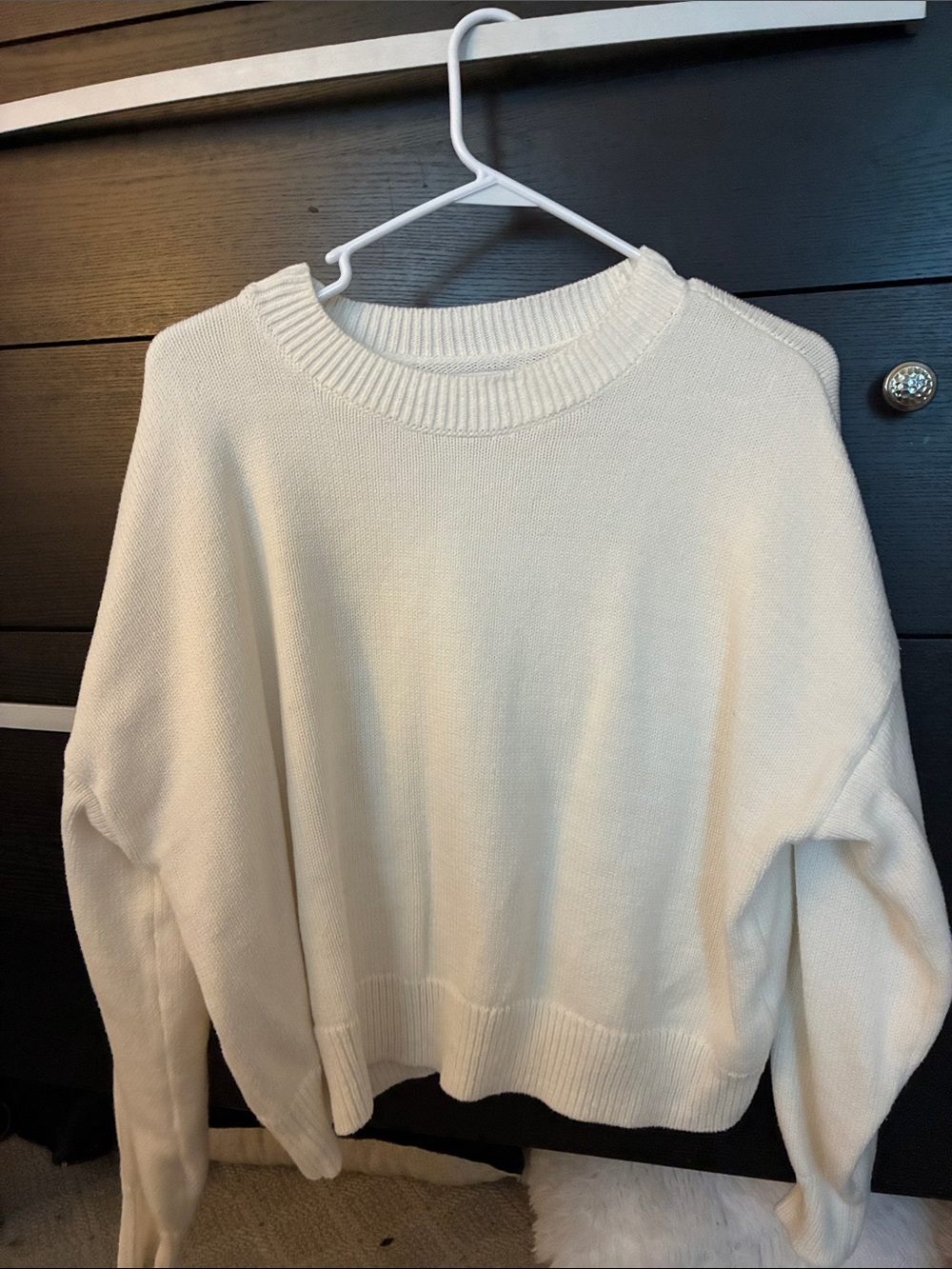 Hollister Cream Crewneck Sweater